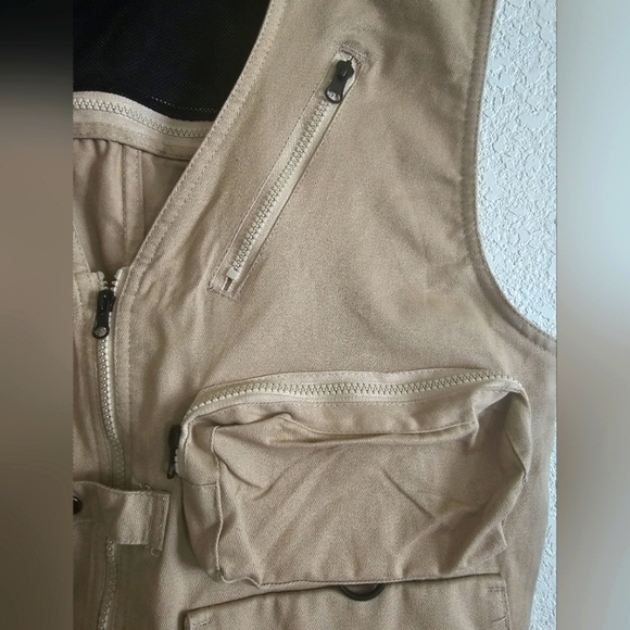 Men Vest size Large - Picture 2 of 5